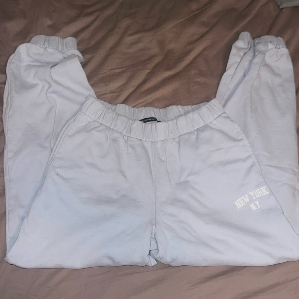 Brandy Melville Rosa Sweatpants